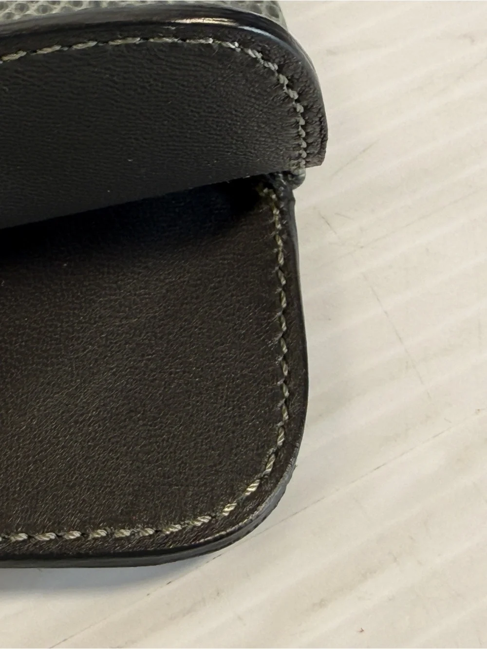 Chloé Gray Lizard-Embossed Leather Clutch with Gold Turnlock